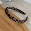 Diadema de esponja dentada con estampado de leopardo para mujer, versátil y elegante, realza la altura de la coronilla, nuevo modelo 2026, accesorio para el cabello