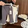 Leggings de punto cepillado para bebé niña, nuevo estilo primavera/otoño 2026, pantalones acampanados de lunares para bebé niña para usar en exteriores