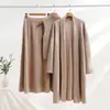 Cardigã de Tricô, Colete de Gola Alta, Saia, Novo Estilo Outono e Inverno Feminino, Conjunto de Três Peças Estilo Solto e Preguiçoso