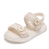 Sandálias de Tira Única para Meninas 2026 Novo Estilo de Verão Sandálias Esportivas Antiderrapantes Infantis Sapatos de Praia para Estudantes Sapatos para Bebê com Solado Macio