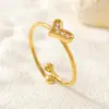 Nuevo Anillo de Acero de Titanio con Acabado de Alta Gama, Anillo de Lujo Ligero, Venta al por Mayor de una Sola Pieza, Anillo de Moda Versátil para Mujeres, Venta al por Mayor de Anillo para Dedo Índice