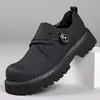 2026 Sapatos Derby Masculinos Estilo Escuro Fivela Giratória Boa Slip-On Sapatos de Couro Sola Grossa Bico Redondo Derby Sapatos de Couro para Homens 08057