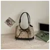 Bolsa Grande de Bolinhas Retro para Mulheres 2026 Nova Bolsa de Ombro/Axila Casual para Trabalho Bolsa Tote Versátil para o Dia a Dia