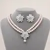 Conjunto de Collar y Pendientes Retro de Doble Capa de Perlas Europeas y Americanas para Mujer, Colgante de Flor con Pedrería, Vestido para Banquete de Boda Nupcial