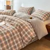 Juego de Cuatro Piezas de Algodón 100% Teñido en Hilo Lavado, Algodón Puro, Sin Estampar, Productos de Calidad Suministrados de Fábrica, Funda Nórdica, Ropa de Cama Estilo Japonés, Sábana Ajustable al por Mayor