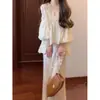 Conjunto de Duas Peças Elegante de Alta Qualidade para Mulheres, Estilo Francês, Slimming, com Camisa e Saia Bico de Peixe, Nova Coleção Primavera 2026