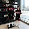 Traje Esportivo Casual Novo de Verão para Jovens Homens Fresco Bonito Moderno Manga Curta Shorts Tamanho Plus Solto Versátil Conjunto Único