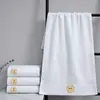 Toalhas Brancas para Hotéis Cinco Estrelas, Toalhas de Hotel Absorventes, Toalhas de Rosto de Algodão com Logo Bordado, Toalhas de Chão, Atacado e Dropshipping