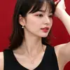Nuevo Collar Pendientes Estrella Luna Saturno para Mujer Diseño de Nicho Lujo Ligero Gama Alta Versátil Tendencia Marca Pendientes Planeta Accesorios para Orejas