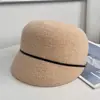 Nuevo Sombrero de Punto Acrílico Cálido Estilo Retro Británico para Mujer, Otoño e Invierno, Sombrero de Jinete Adelgazante, Sombrero de Equitación