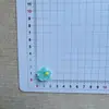 Nuevos Accesorios de Resina de Pétalos y Estambres de Flores Transparentes Dulces Venta al por Mayor Llavero de Pegamento de Crema DIY Funda de Teléfono Crocs
