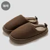 Chinelos de algodão simples, meio cobertos, para homens e mulheres, adequados para outono e inverno, projetados para uso interno, com solas antiderrapantes, forro quente e solados grossos e felpudos, e também podem ser usados ao ar livre