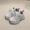 Novos sapatos infantis de couro atacado, tamanhos 26-37, feitos à máquina, adequados para crianças maiores, sapatos esportivos, sapatos casuais de estudante pai 6444