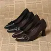Otoño 2026 Nuevo Estilo Europeo y Americano Hebilla Cuadrada Temperamento Versátil Moda Adelgazante Tacón Alto Stiletto Punta Fina Punta Cerrada Zapatos de Salón para Mujer