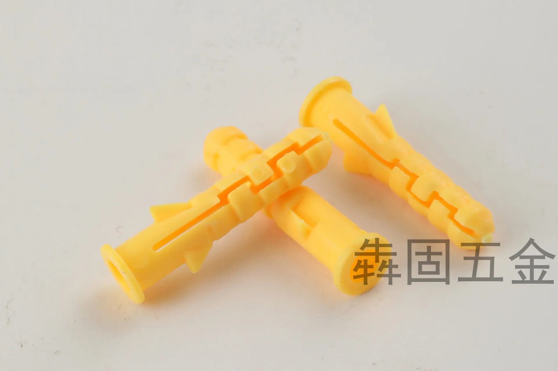 小黄鱼膨胀管黄色胶塞膨胀管白色膨胀管12