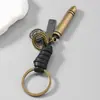 Chaveiro de Metal Pontiagudo Cônico Retrô, Pingente de Carro Tecido com Corda de Couro Criativo e Personalizado, Presente para Casal, Acessório da Moda
