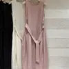 Primavera de 2026 Novo Estilo Cadarço Cintura Ajustável Versátil Elegante Vestido Longo Estilo Coreano Casual Roupa de Trabalho Sem Mangas Vestido Colete para Mulheres