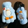 Luvas de Pelúcia de Pinguim Fofo para Mulheres, Novo Modelo Inverno 2025, Quentes, Forradas com Lã, Espessadas, à Prova de Vento, Resistentes ao Frio, com Alça de Pescoço