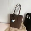 Bolsas da Moda Deste Ano 2026 Novo Estilo de Verão Bolsas de Ombro de Nicho Versáteis Estilosas Bolsas Transversais Tipo Balde