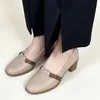 Zapatos de mujer de color block retro con tacón grueso, diseño simple de punta poco profunda, cómodos de tacón bajo, versátiles para el uso diario, zapatos casuales elegantes