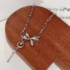 Delicado y Fresco Collar de Flor de Rosa con Circonita y Lazo para Mujer, Diseño de Nicho con un Toque de Lujo, Cadena para Clavícula Dulce y Fresca con Personalidad