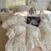 Juego de Cuatro Piezas de Terciopelo de Leche Tallado Grado Madre e Hijo Clase A Funda Nórdica con Encaje Estilo Francés Girly Más Terciopelo Terciopelo de Coral Sábana de Cama Otoño e Invierno 4
