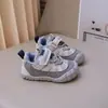 Sapatos Casuais Diários Antiderrapantes de Solado Macio para Crianças 2026 Nova Coleção Primavera/Outono Respiráveis Confortáveis Esportivos Modernos