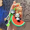 Lindo Llavero de Panda Frutal para Coche, Llavero de Dibujos Animados de Sandía y Fresa para Mujer, Colgante Exquisito para Bolso de Pareja Celebridad de Internet, Pequeño Regalo