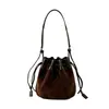 Bolsa Saco Patchwork de Couro Fosco 2026 Nova Camurça Couro Genuíno Cordão Transversal Pequena Bolsa Retro Nicho de Ombro
