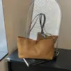 Bolsa de Mão Grande Capacidade Moda Deslocamento Design de Nicho Retro 2026 Novo Estilo Personalidade Tendência Cor Sólida Bolsa Tote Casual