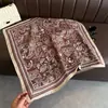 Lenço Quadrado Pequeno Estampa de Castanha Vintage Veludo Sintético Toque de Sarja Algodão-Linho, Lenço de Seda, Lenço de Cabeça, Xale, Lenço para Pescoço com Proteção Solar, Lenço Feminino