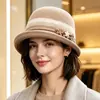 Novo chapéu bucket de lã para mulheres, estilo Hepburn francês outono/inverno, com laço, elegante e versátil, faz o rosto parecer menor, chapéu de pescador