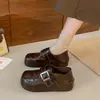 Mocasines y zapatos estilo Birkenstock, 2026 retro de cuero suave para mujer que aumentan la altura, zapatos planos de otoño de suela blanda, zapatos de suela gruesa de nuevo estilo con punta redonda y hebilla