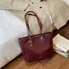 Versátil Bolso de Hombro Único Otoño/Invierno Moda para Ir al Trabajo 2026 Nuevo Bolso de Mano para Mujer Nicho Gran Capacidad Retro
