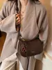 Bolsa Pequena Retro de Nicho de Luxo Bolsa Transversal Feminina Moda Nova Outono e Inverno Versátil para o Dia a Dia Bolsa de Ombro