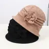 Sombrero de Madre de Ala Ancha a Prueba de Frío para Otoño e Invierno, Versátil y Cálido, Decoración de Girasol de Flor de Cuatro Hojas para Personas de Mediana Edad y Mayores
