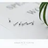 Aretes de Estrella de Plata S925 para Mujer Estilo Coreano Frescos y Lindos Triángulo con Abertura Mini Agujeros para las Orejas E7138