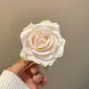 Pinza para el cabello con forma de rosa, pinza para flequillo con sensación avanzada, pinza para el cabello rota frontal, pinza para el pelo de pico de pato, tocado, accesorios para el cabello con flores de alto valor de color
