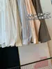 Nova Camisa Feminina de Linho-Tencel para Primavera/Verão com Gola Reversível, Bolsos, Botões Amigos da Pele, Top de Manga Longa de Liocel