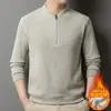 Suéter Meia-Zip Masculino, Outono e Inverno 2026, Marca Moderna para Adolescentes, Forrado com Fleece, Espessado, Quente, Camada de Base Tricotada Masculina