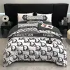 Lujo Ligero de Gama Alta Impresión Digital Lijada Juego de Cuatro Piezas Sábana Funda de Almohada Ropa de Cama para el Hogar Universal para Todas las Estaciones