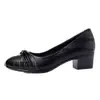 Zapatos planos de cuero cómodos de suela blanda para mujer, nuevo estilo otoño 2026, zapatos de cuero de tacón medio para mujeres de mediana edad