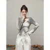 Camisa Henley de renda requintada, estilo nicho, duas peças, manga longa para mulheres, top elástico slim-fit para primavera/outono, camiseta interna estilo executivo