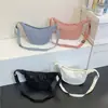 Bolsa de Lona Nueva de Otoño 2025 con Forma de Empanadilla para Mujer, Bolso Cruzado de Viaje, Bolso Versátil de Hombro/Debajo del Brazo