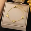 [Collar + Pulsera] Estilo Francés Ins de Lujo Accesible Cadena para Clavícula de Corazón Estilo Dulce Collar de Acero de Titanio con Borla de Corazón de Melocotón para Mujer