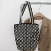 Bolsa de ombro de malha listrada geométrica simples clássica japonesa e coreana, bolsa casual para o dia a dia, grande capacidade, bolsa balde de moda nicho