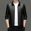 Nueva Chaqueta de Cuero Pu para Hombre Haining Ajustada Corta Cuello Solapa Primavera y Otoño 2025 Chaqueta Abrigo de Cuero para Hombres Jóvenes y de Mediana Edad