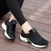 Zapatillas deportivas ligeras transfronterizas AliExpress para mujer, zapatillas de malla transpirables para saltar la cuerda ultraligeras de primavera, talla grande de moda wish