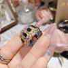 Anillo de gemas con diseño de panal de abeja y encaje estilo mediados de siglo, camelia, chapado en oro antiguo de 18 quilates, anillo apilado con corona