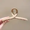 Pinza Geométrica Simple para el Cabello, Pinza de Moda para la Parte Trasera de la Cabeza, Pinza Femenina de Color Café, Accesorio para el Cabello de Pinza de Tiburón de Alta Gama y Exquisito